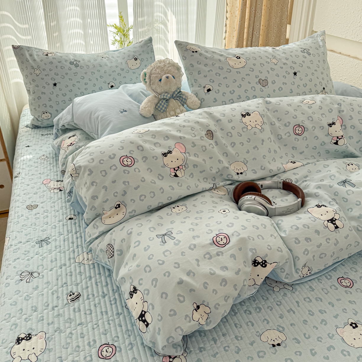 91家纺网 家纺一手货源 找家纺 KA家纺 2026春夏新款全棉床盖款卡通印花四件套 豹纹猫咪