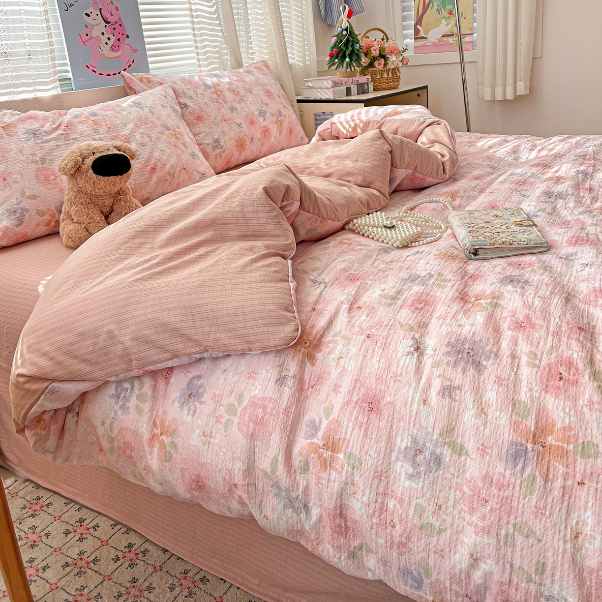 91家纺网 家纺一手货源 找家纺 王朝国际 2026新款A类彩竺棉印花四件套 桃夭夭