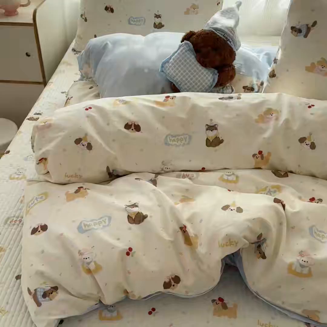 91家纺网 家纺一手货源 找家纺 KA家纺 2026春夏新款全棉床盖款卡通印花四件套 春日萌宠