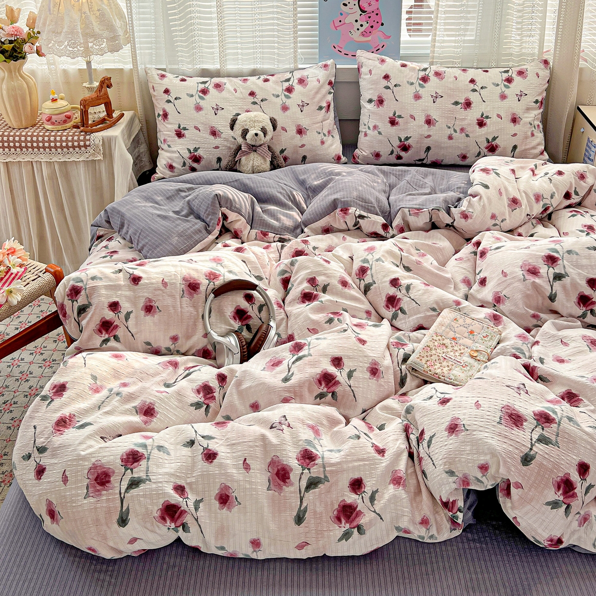 91家纺网 家纺一手货源 找家纺 王朝国际 2026新款A类彩竺棉印花四件套 雾漫玫瑰