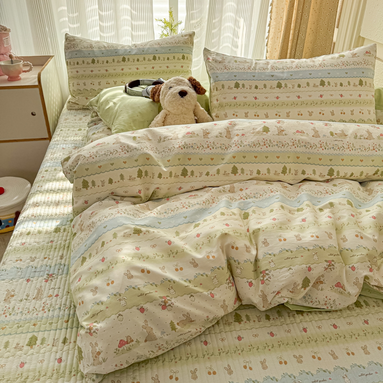 91家纺网 家纺一手货源 找家纺 KA家纺 2026春夏新款全棉床盖款卡通印花四件套 田园小兔