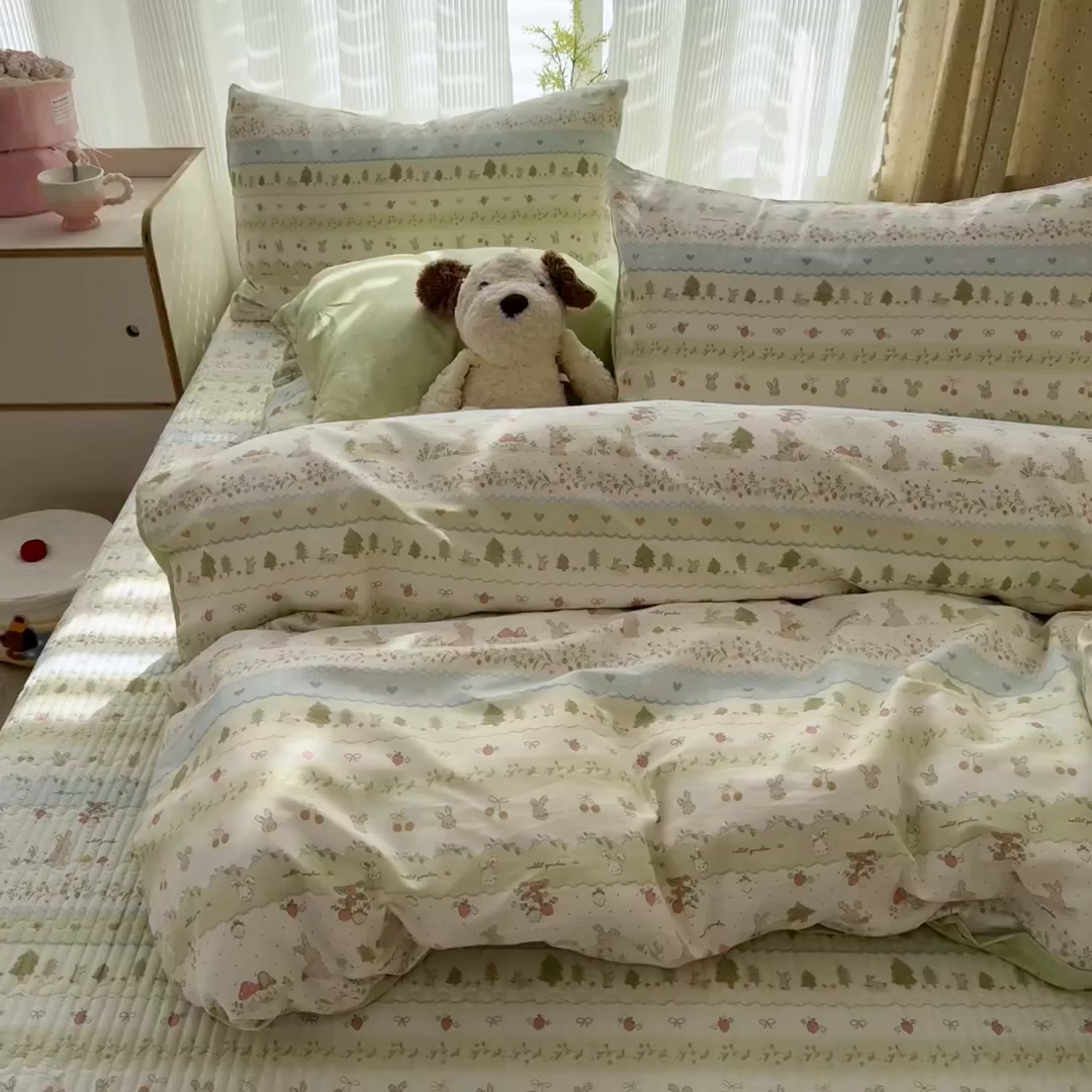 91家纺网 家纺一手货源 找家纺 KA家纺 2026春夏新款全棉床盖款卡通印花四件套 田园小兔