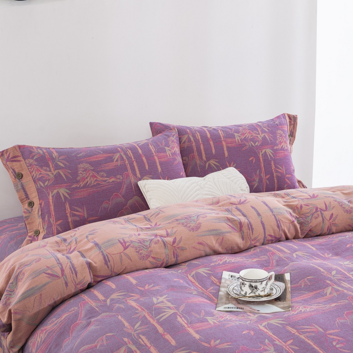 91家纺网 家纺一手货源 找家纺 双层纱家居 2026新款竹报平安全棉纯棉色织提花双层纱纽扣款四件套 竹报平安-紫罗兰