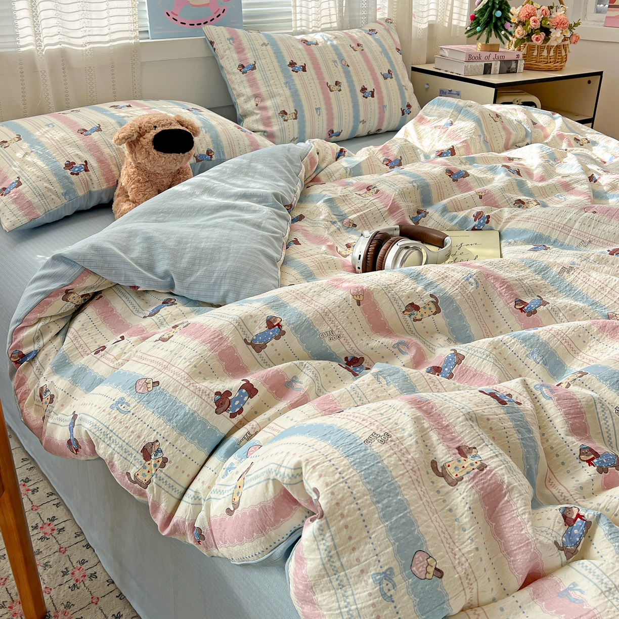 91家纺网 家纺一手货源 找家纺 王朝国际 2026新款A类彩竺棉印花四件套 小奶狗