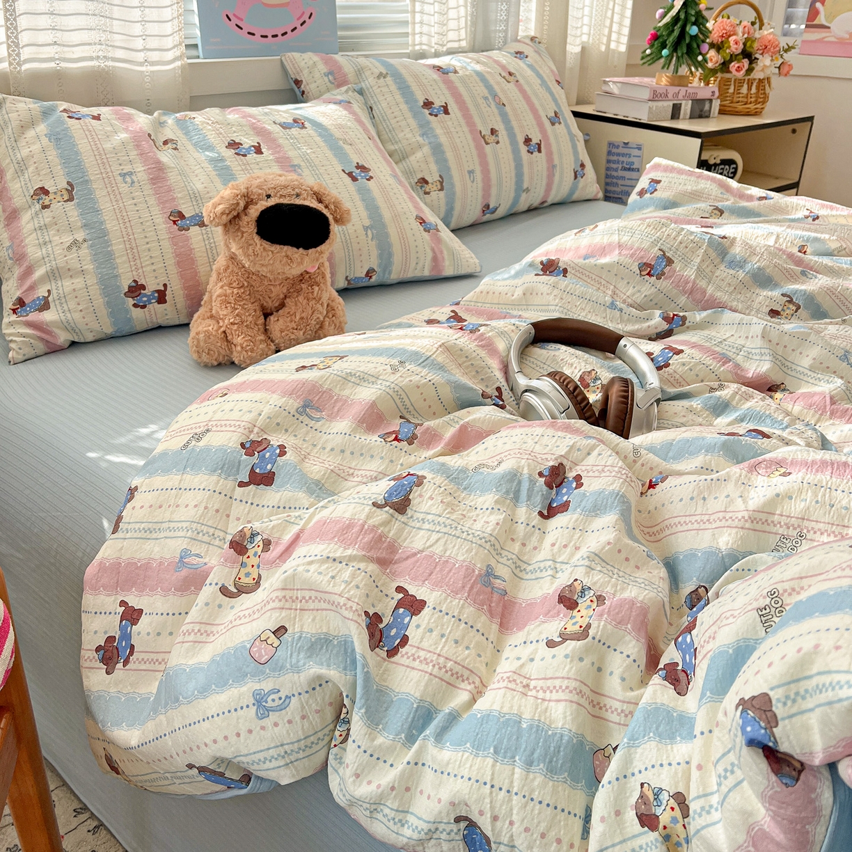 91家纺网 家纺一手货源 找家纺 王朝国际 2026新款A类彩竺棉印花四件套 小奶狗