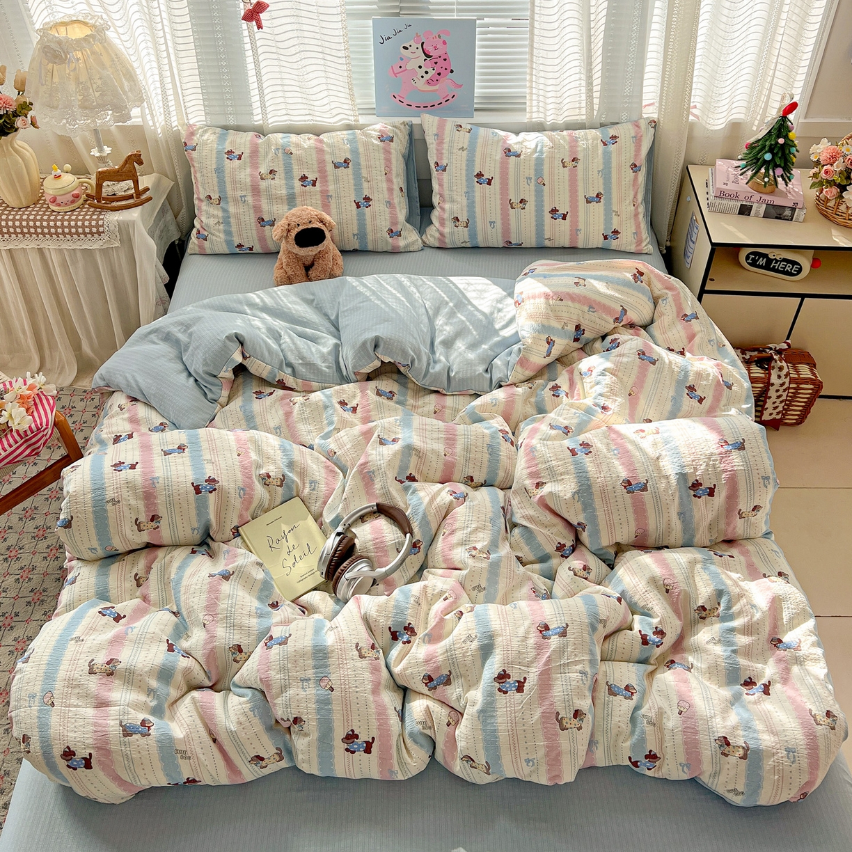 91家纺网 家纺一手货源 找家纺 王朝国际 2026新款A类彩竺棉印花四件套 小奶狗