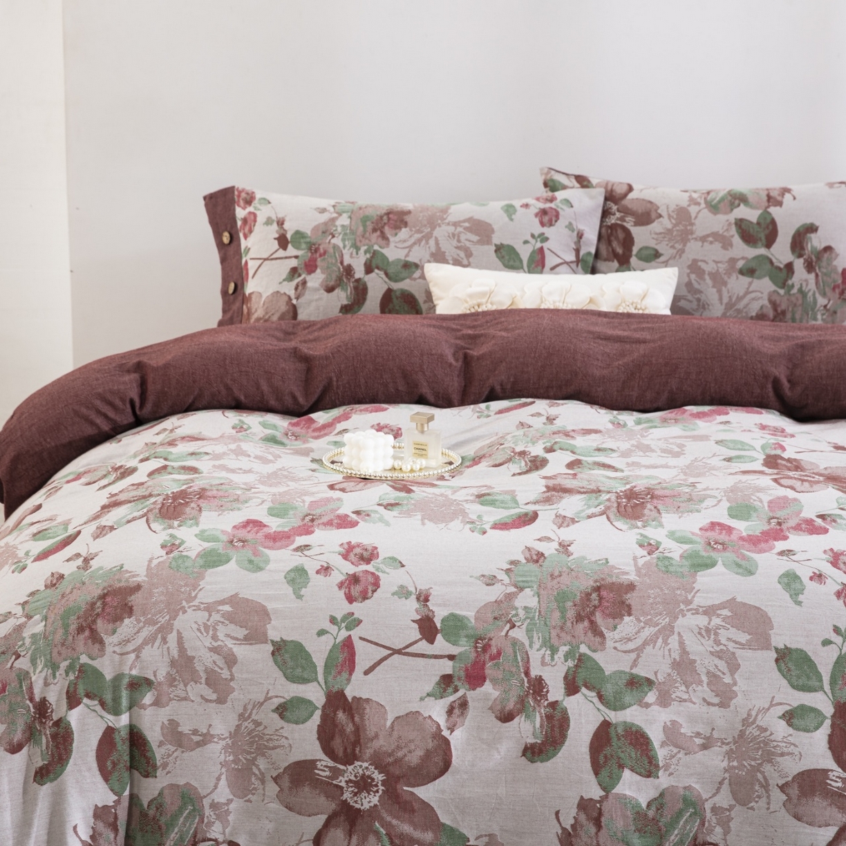 91家纺网 家纺一手货源 找家纺 （总）双层纱家居 2026新款念奴娇全棉纯棉色织提花纽扣款四件套