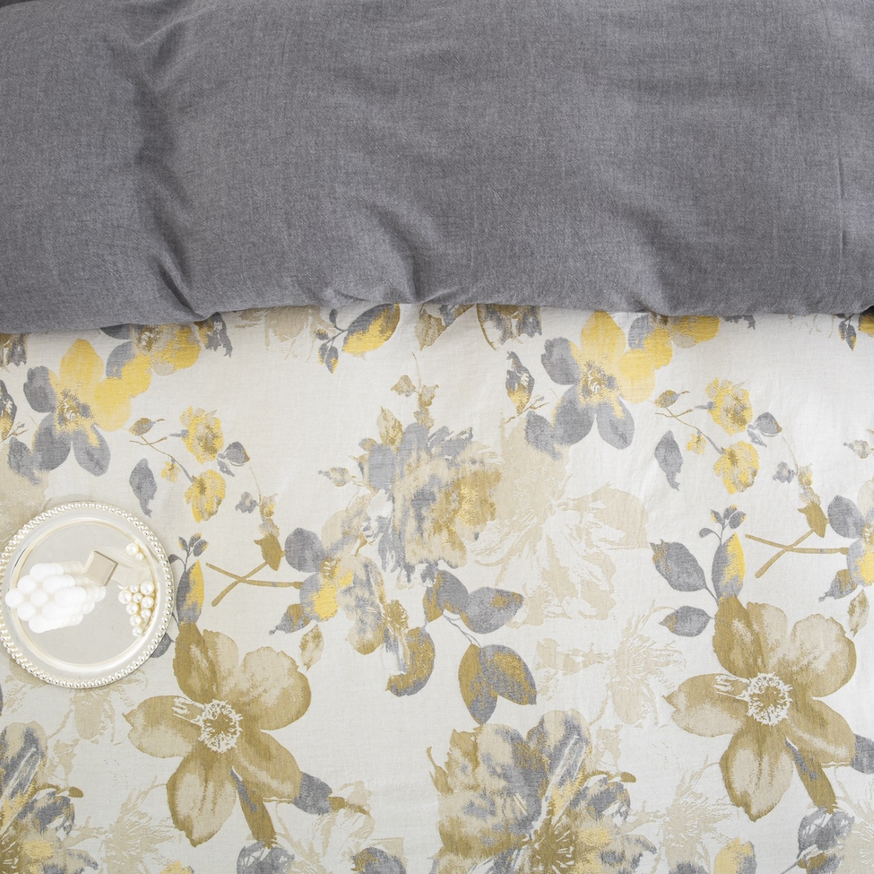 91家纺网 家纺一手货源 找家纺 双层纱家居 2026新款念奴娇全棉纯棉色织提花纽扣款四件套 念奴娇-灰