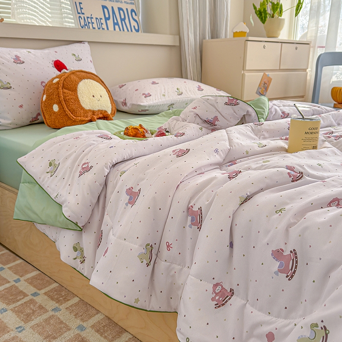 91家纺网 家纺一手货源 找家纺 老帅的工厂店 2026新款A类水洗皱皱纱7A抑菌夏被夏凉被空调被 木马小趣