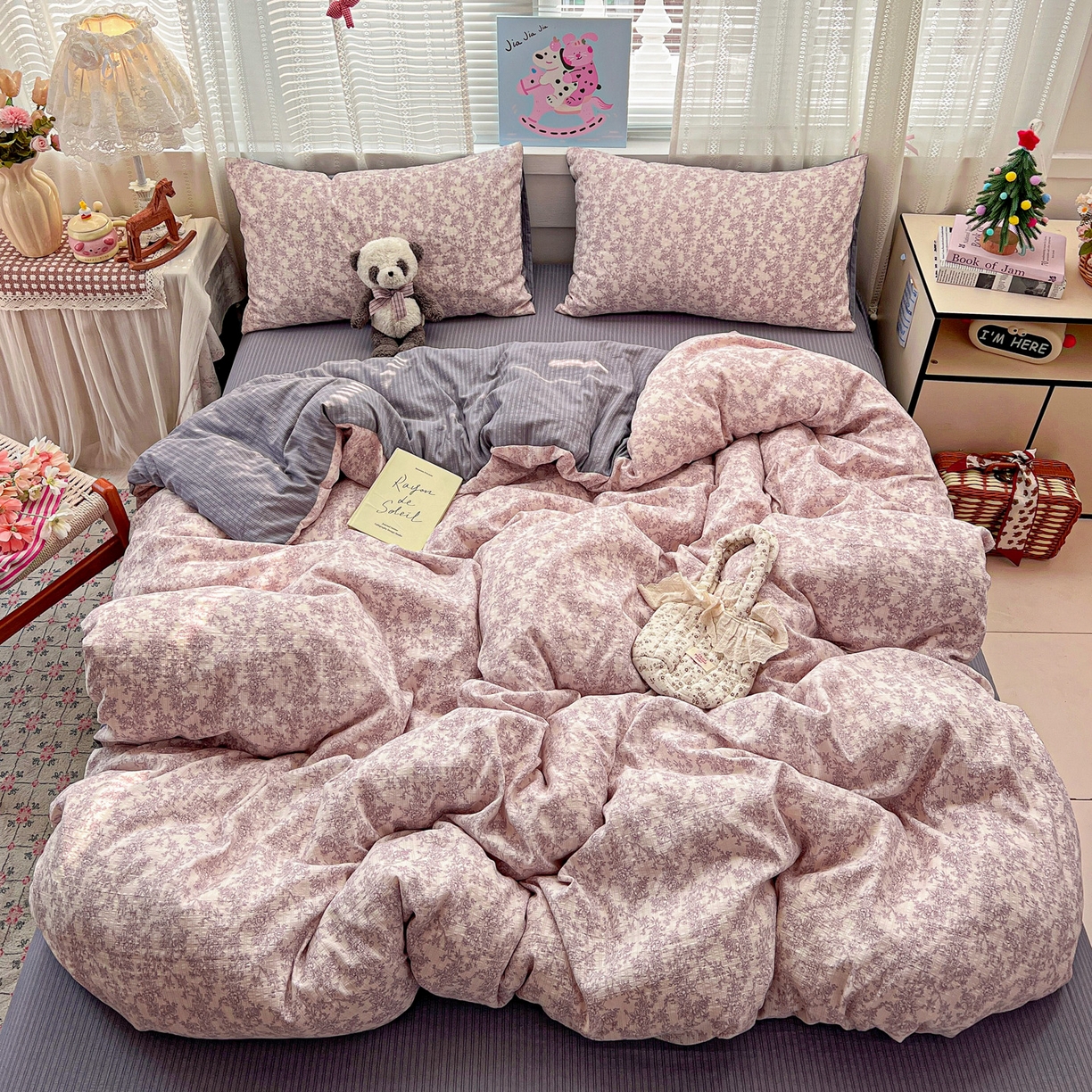 91家纺网 家纺一手货源 找家纺 王朝国际 2026新款A类彩竺棉印花四件套 紫丁香