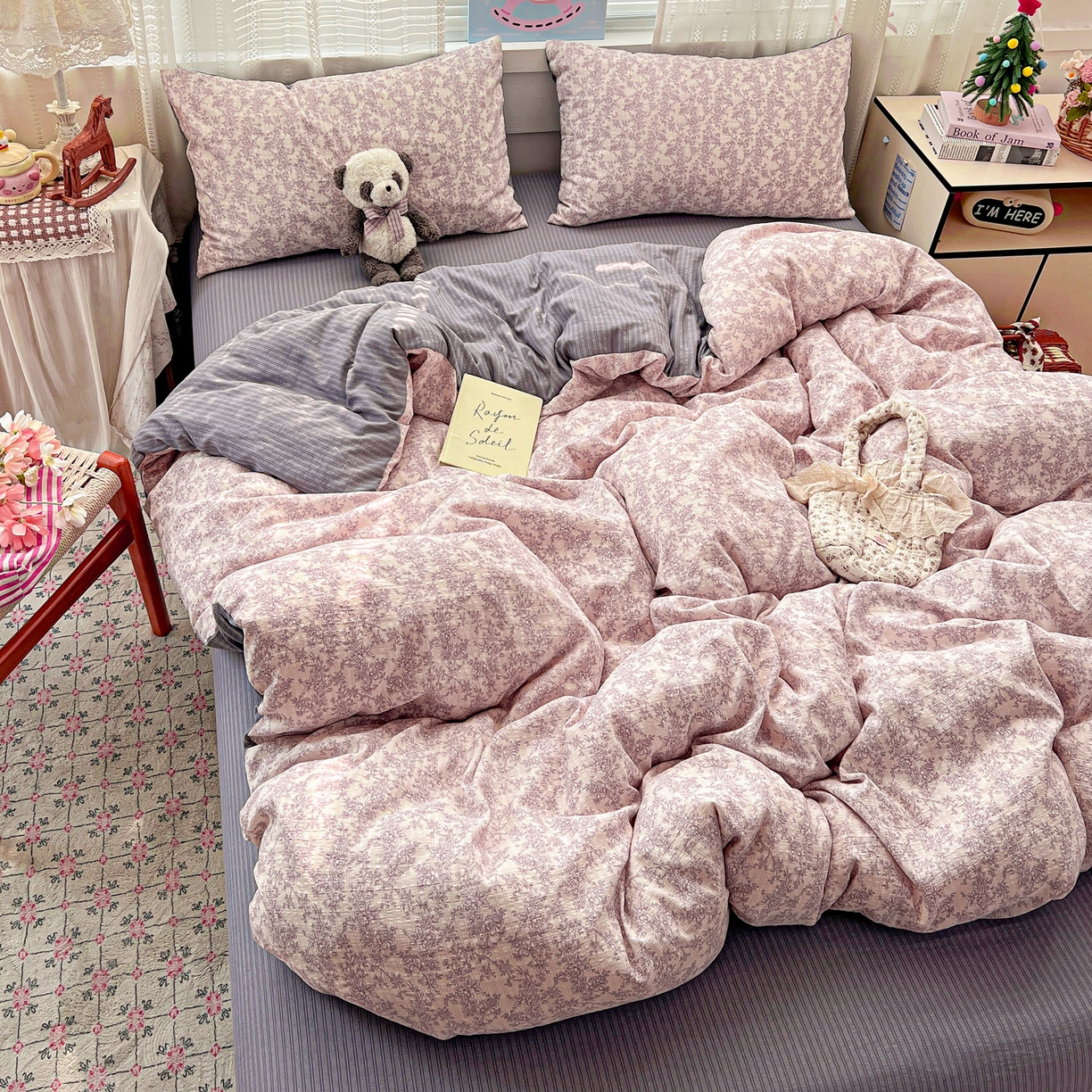 91家纺网 家纺一手货源 找家纺 王朝国际 2026新款A类彩竺棉印花四件套 紫丁香