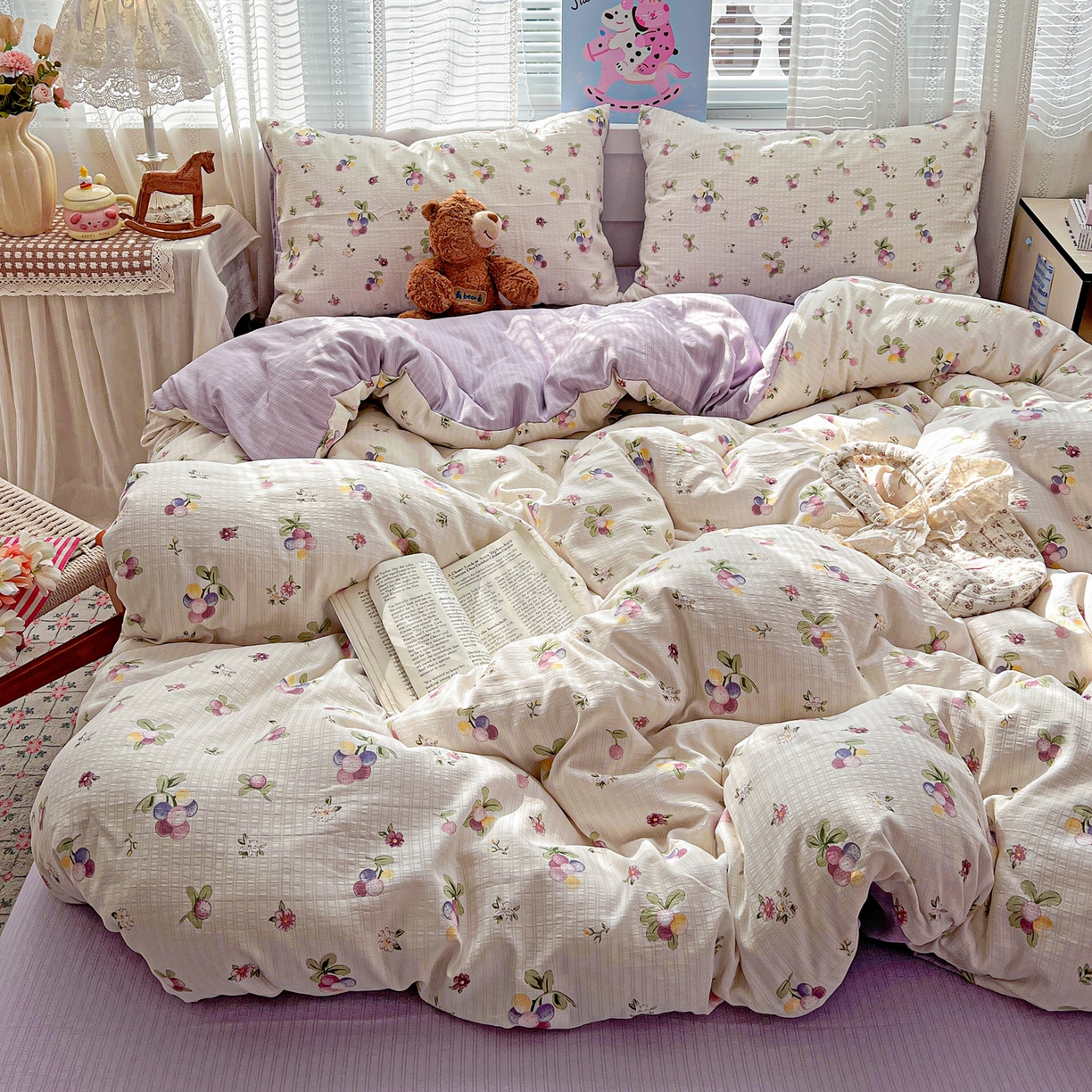 91家纺网 家纺一手货源 找家纺 王朝国际 2026新款A类彩竺棉印花四件套 紫葡萄