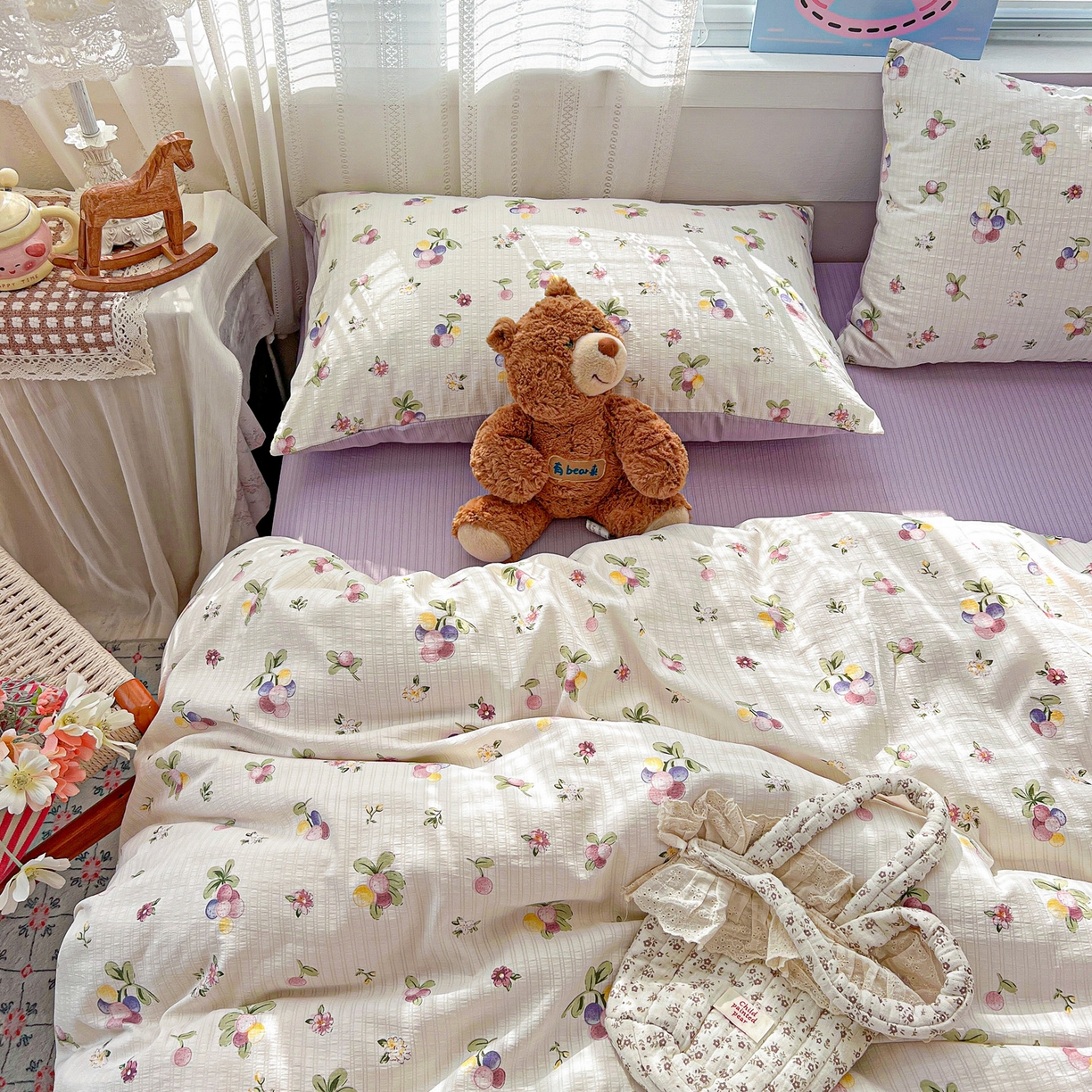 91家纺网 家纺一手货源 找家纺 王朝国际 2026新款A类彩竺棉印花四件套 紫葡萄