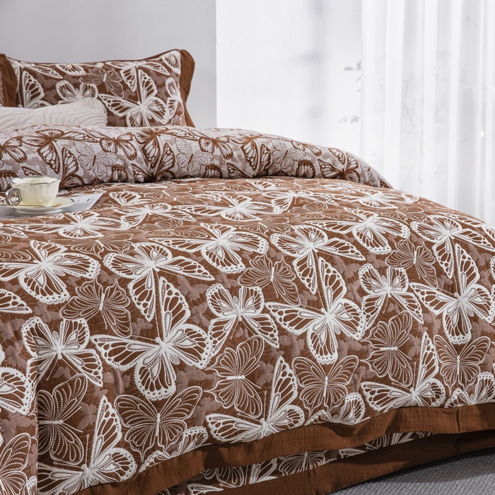 91家纺网 家纺一手货源 找家纺 双层纱家居 2026新款梦蝶三层纱床盖飞边款四件套 梦蝶-咖色