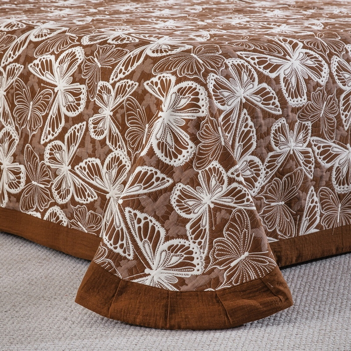 91家纺网 家纺一手货源 找家纺 双层纱家居 2026新款梦蝶三层纱床盖飞边款四件套 梦蝶-咖色