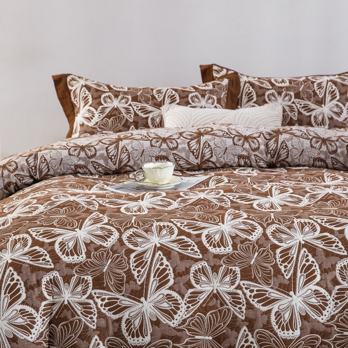 91家纺网 家纺一手货源 找家纺 双层纱家居 2026新款梦蝶三层纱床盖飞边款四件套 梦蝶-咖色