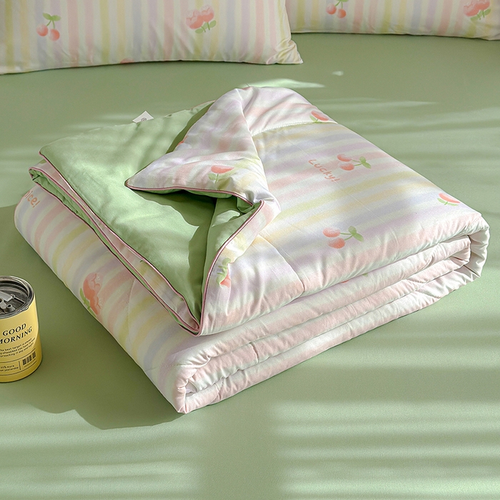 91家纺网 家纺一手货源 找家纺 老帅的工厂店 2026新款A类水洗皱皱纱7A抑菌夏被夏凉被空调被 水彩樱桃