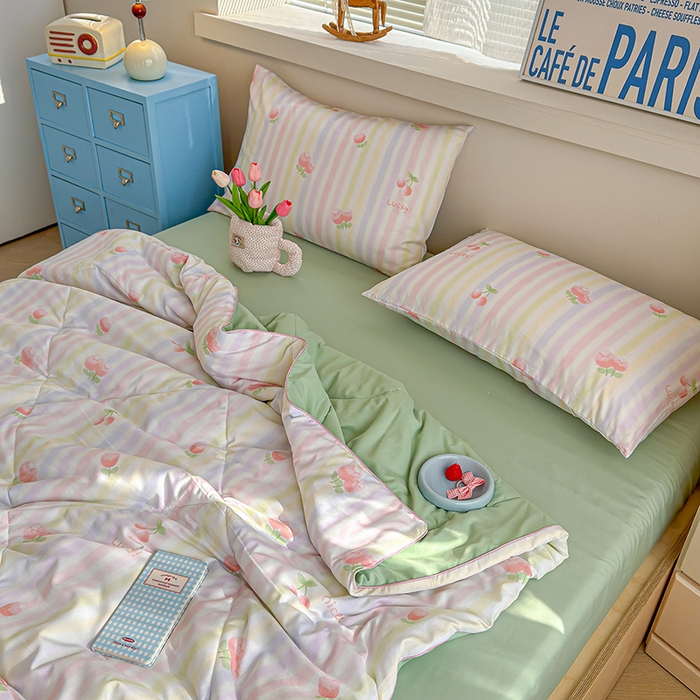 91家纺网 家纺一手货源 找家纺 老帅的工厂店 2026新款A类水洗皱皱纱7A抑菌夏被夏凉被空调被 水彩樱桃