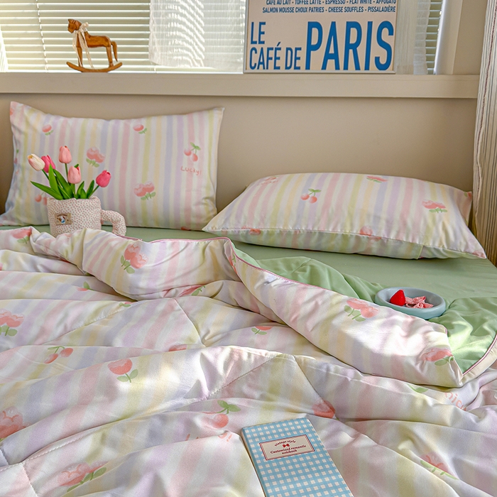 91家纺网 家纺一手货源 找家纺 老帅的工厂店 2026新款A类水洗皱皱纱7A抑菌夏被夏凉被空调被 水彩樱桃