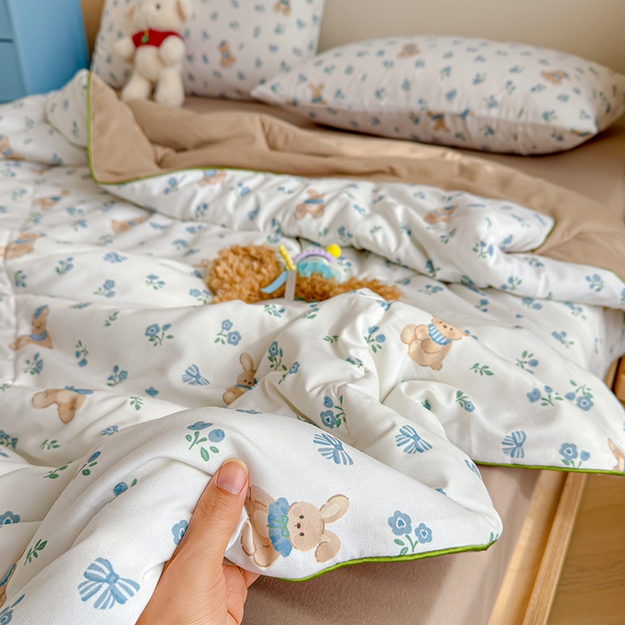 91家纺网 家纺一手货源 找家纺 老帅的工厂店 2026新款A类水洗皱皱纱7A抑菌夏被夏凉被空调被 晚安熊