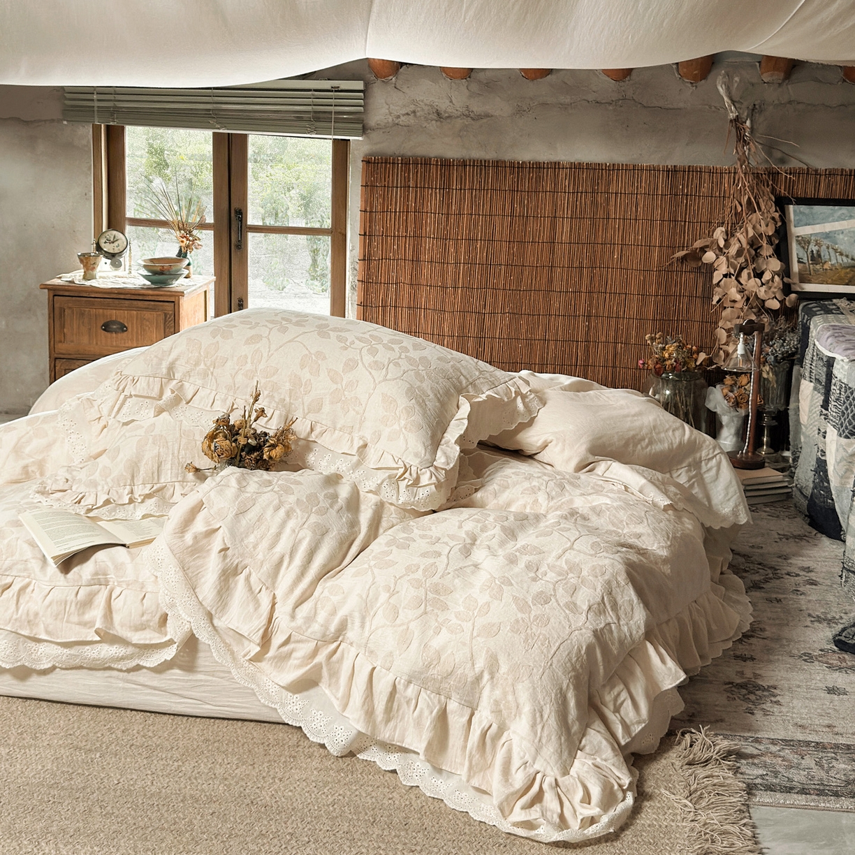 91家纺网 家纺一手货源 找家纺 澳萝拉 2026新款A类双层花边棉麻提花四件套 草木集