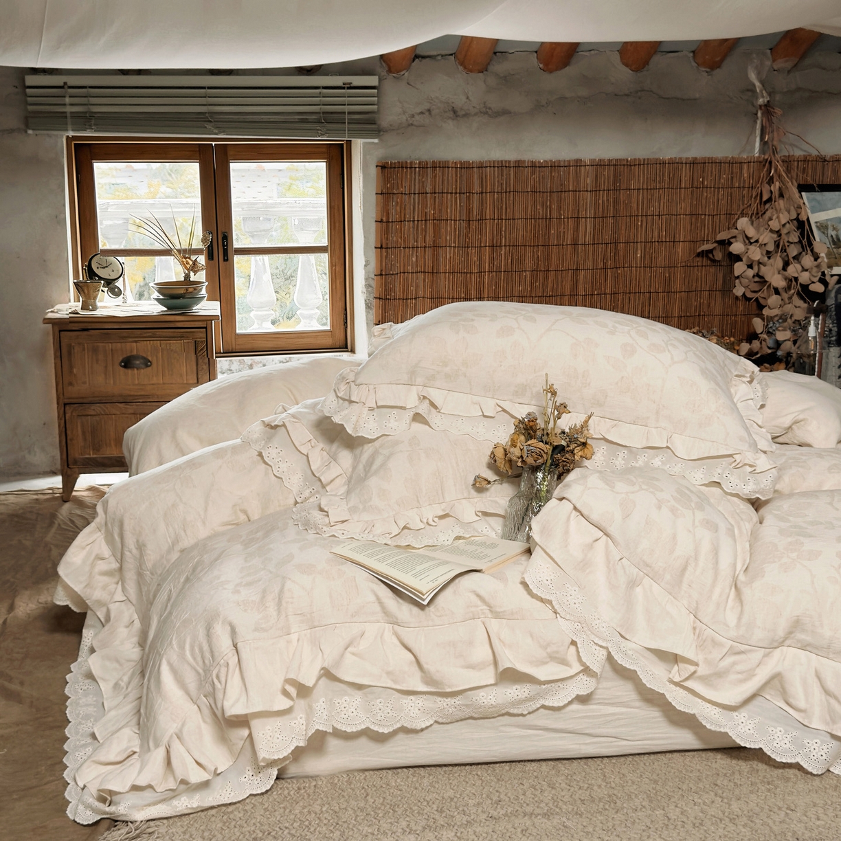 91家纺网 家纺一手货源 找家纺 澳萝拉 2026新款A类双层花边棉麻提花四件套 草木集