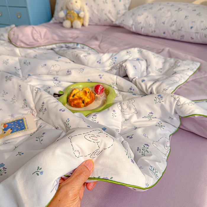 91家纺网 家纺一手货源 找家纺 老帅的工厂店 2026新款A类水洗皱皱纱7A抑菌夏被夏凉被空调被 紫花兔