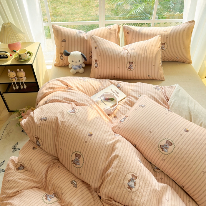 91家纺网 家纺一手货源 找家纺 王朝国际 2026新款时尚印花棉纱四件套 蕾丝小熊