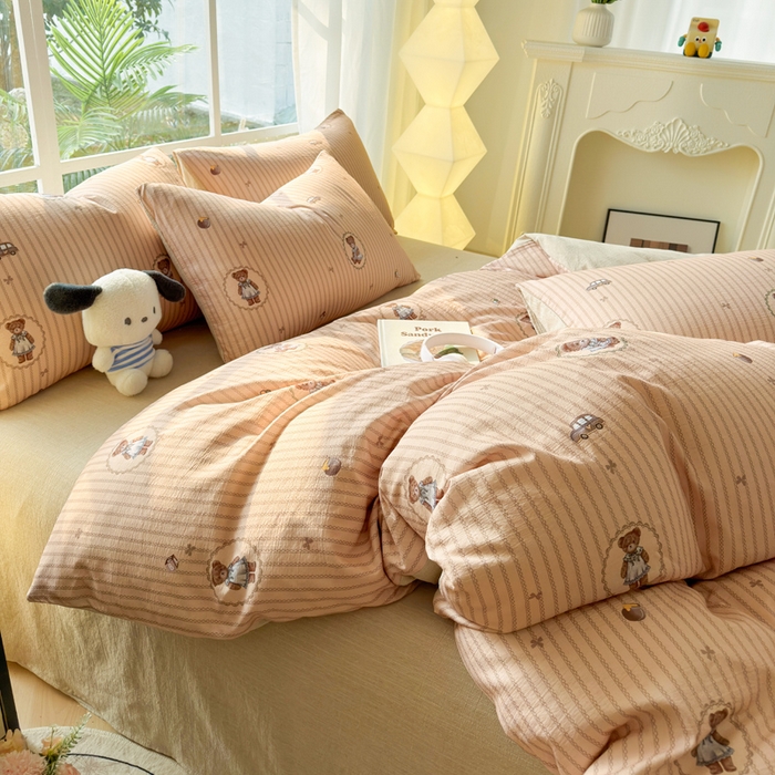 91家纺网 家纺一手货源 找家纺 王朝国际 2026新款时尚印花棉纱四件套 蕾丝小熊