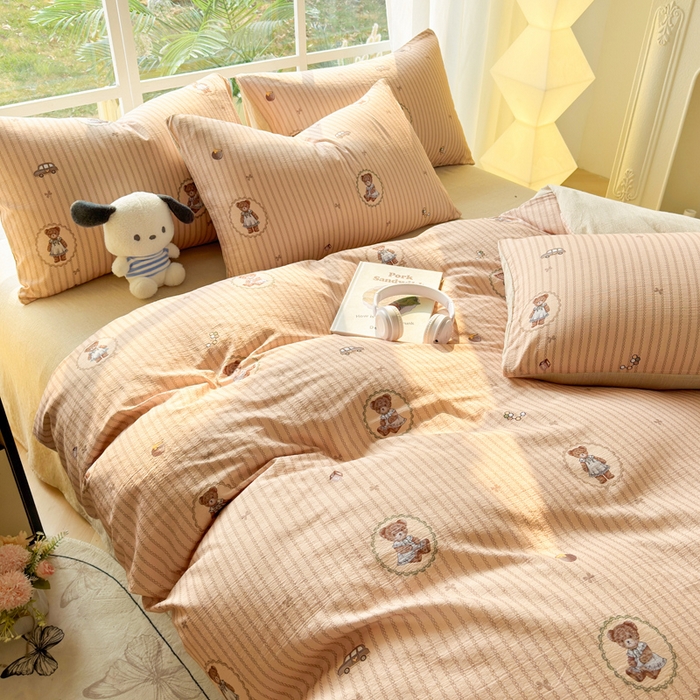 91家纺网 家纺一手货源 找家纺 王朝国际 2026新款时尚印花棉纱四件套 蕾丝小熊