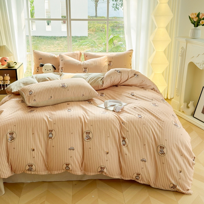 91家纺网 家纺一手货源 找家纺 王朝国际 2026新款时尚印花棉纱四件套 蕾丝小熊