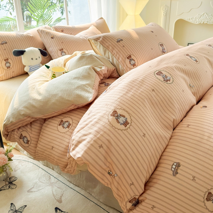 91家纺网 家纺一手货源 找家纺 王朝国际 2026新款时尚印花棉纱四件套 蕾丝小熊