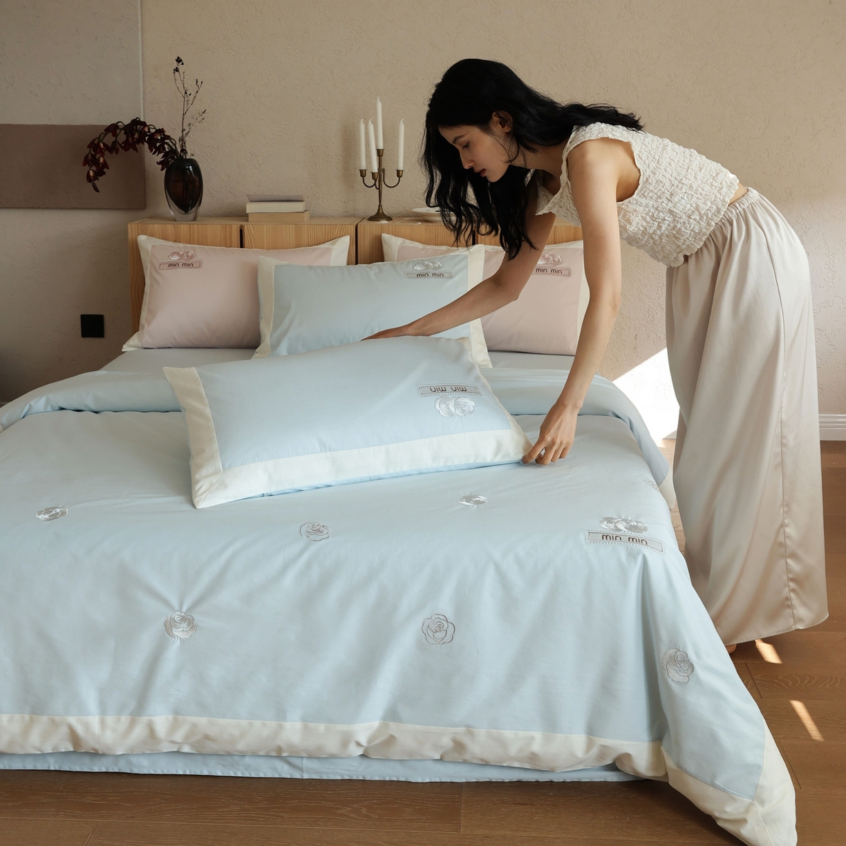 91家纺网 家纺一手货源 找家纺 （总）初拾 2026春夏新款贡缎全棉纯棉少女风四件套-玫瑰小香（会员减20 控价： 日常券后不低于398元）