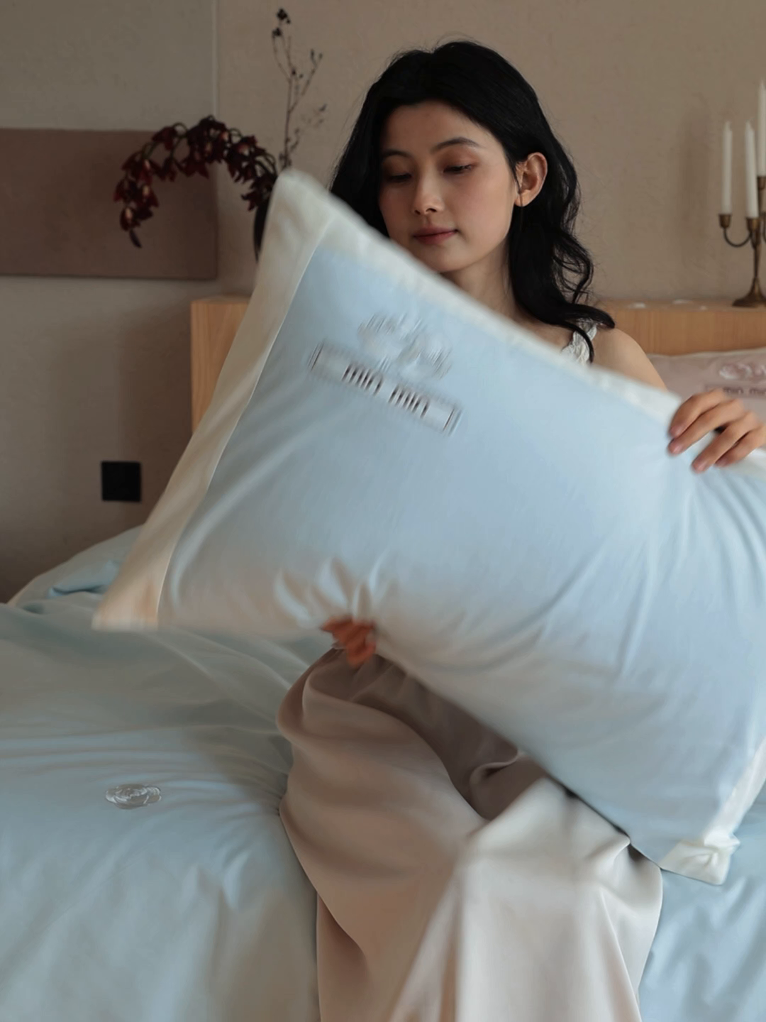 91家纺网 家纺一手货源 找家纺 初拾 2026春夏新款贡缎全棉纯棉少女风四件套-玫瑰小香（会员减20 控价： 日常券后不低于398元） 玫瑰小香-海边蓝