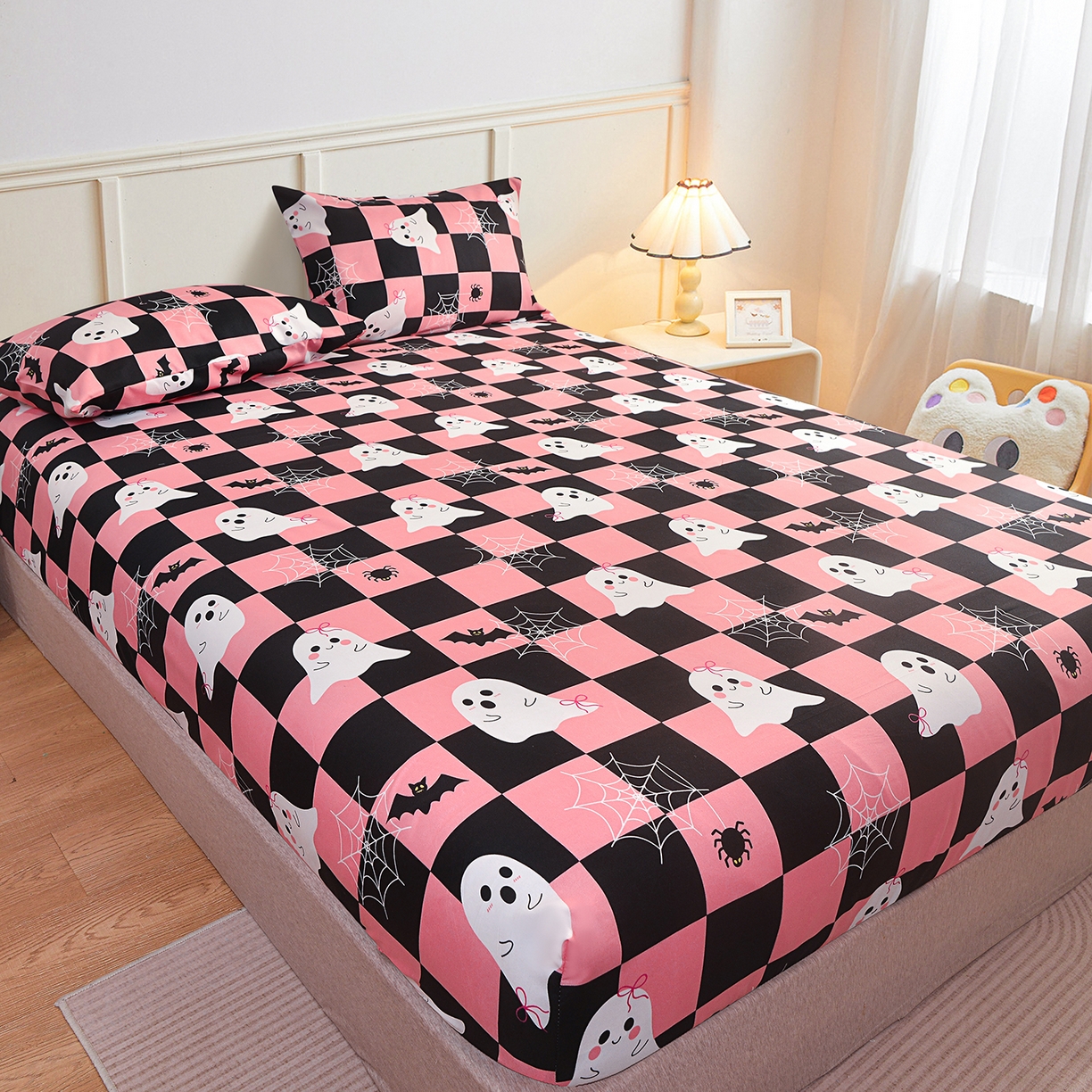 91家纺网 家纺一手货源 找家纺 柏钧家纺 2026新款万圣节元素85g芦荟棉外贸尺寸可定制单品床笠跨境直播床笠三件套 万圣节幽灵