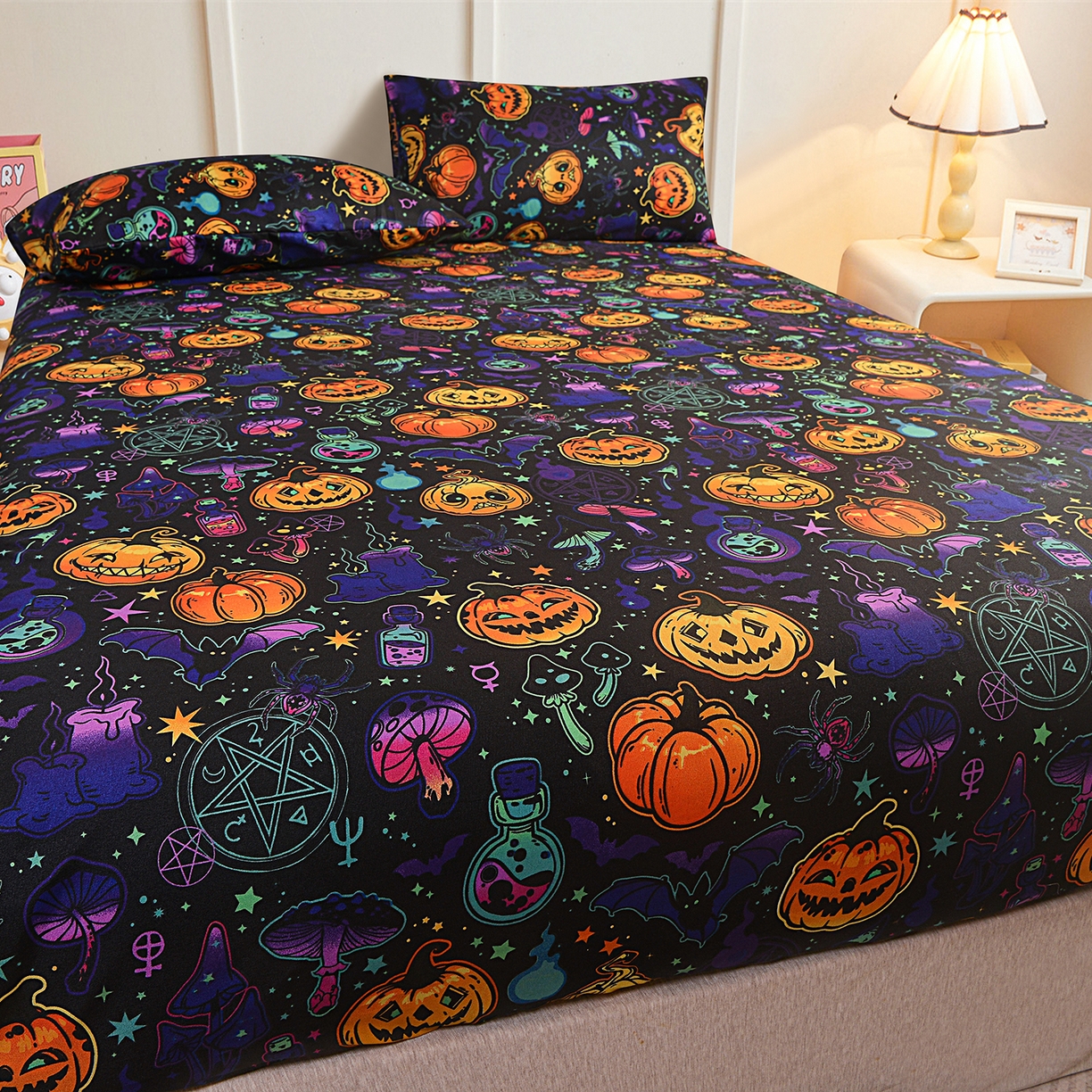 91家纺网 家纺一手货源 找家纺 柏钧家纺 2026新款万圣节元素85g芦荟棉外贸尺寸可定制单品床笠跨境直播床笠三件套 万圣节南瓜