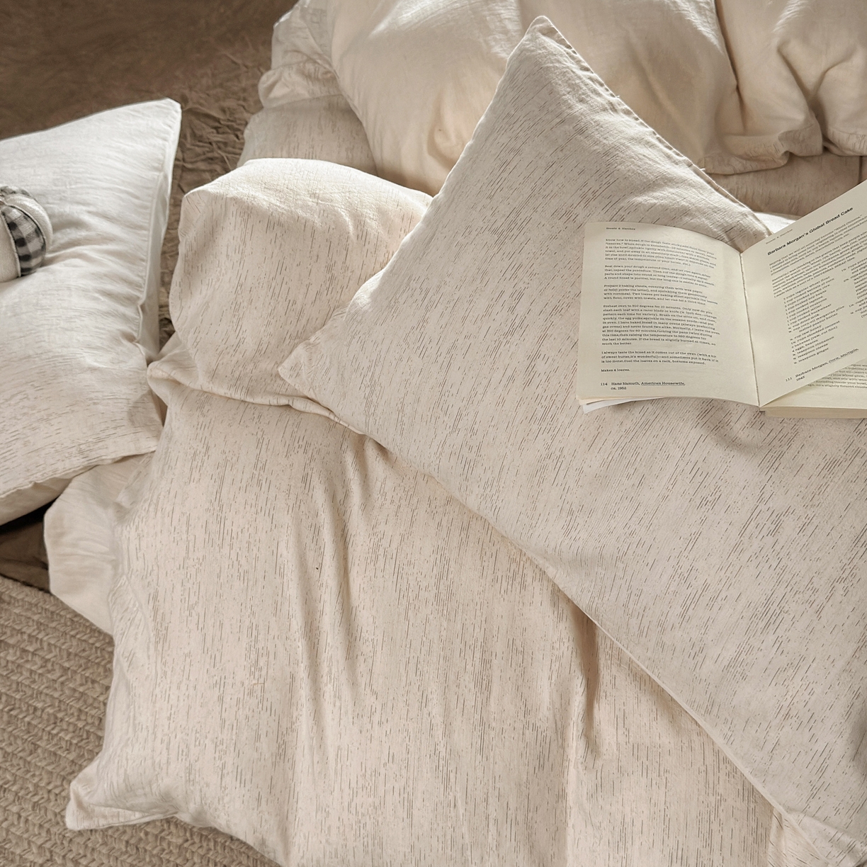 91家纺网 家纺一手货源 找家纺 澳萝拉 2026新款色织提花棉麻四件套 流年