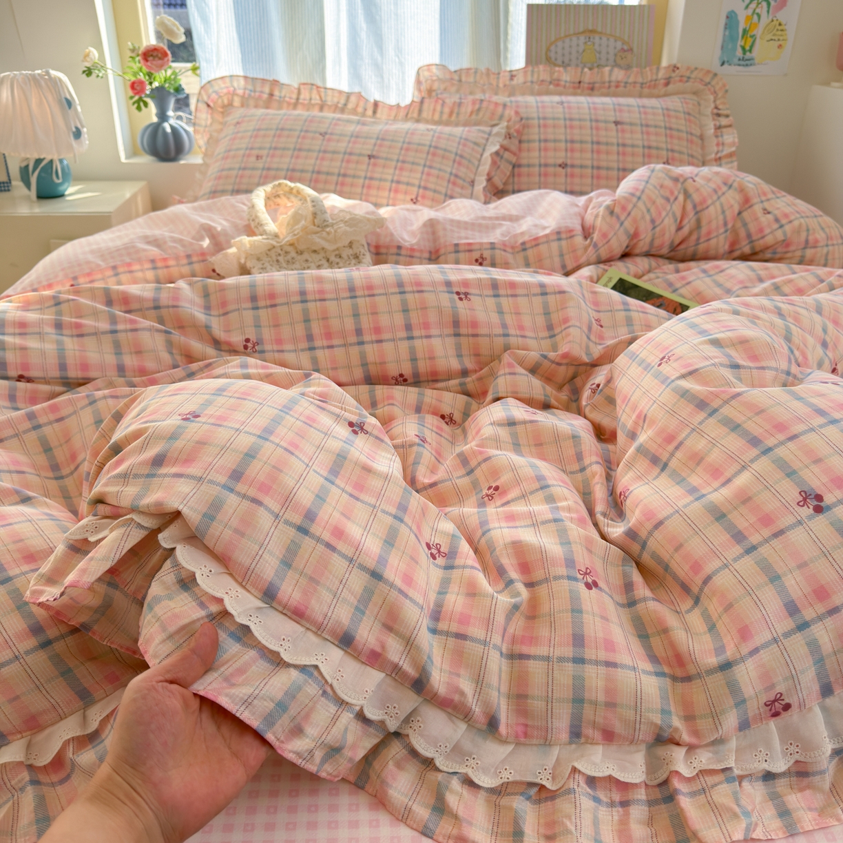 乐童家纺 2026新款纯棉双层花边小清新系列四件套 樱桃窗台