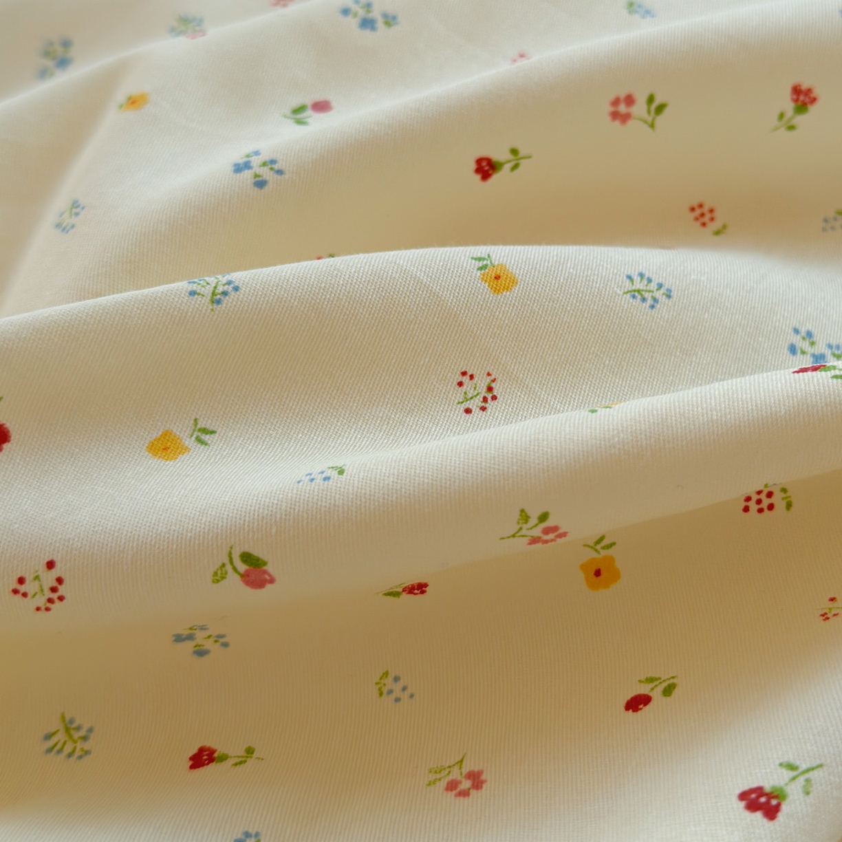 91家纺网 家纺一手货源 找家纺 乐童家纺 2026新款纯棉双层花边小清新系列四件套 蝶扑衣