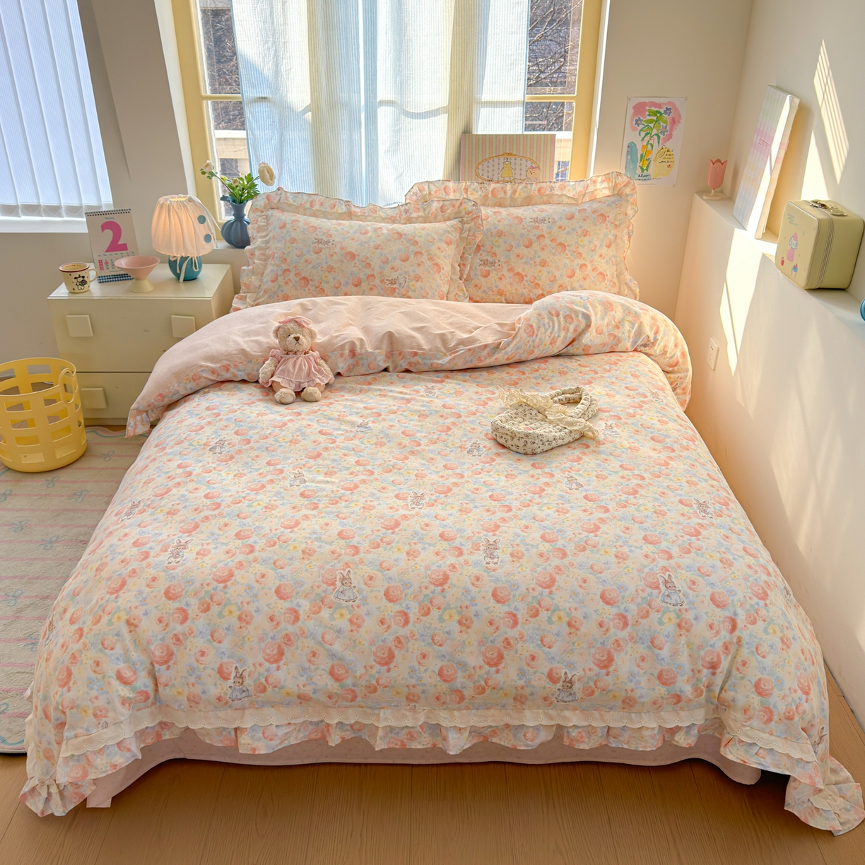 91家纺网 家纺一手货源 找家纺 乐童家纺 2026新款纯棉双层花边小清新系列四件套 玫瑰童话兔