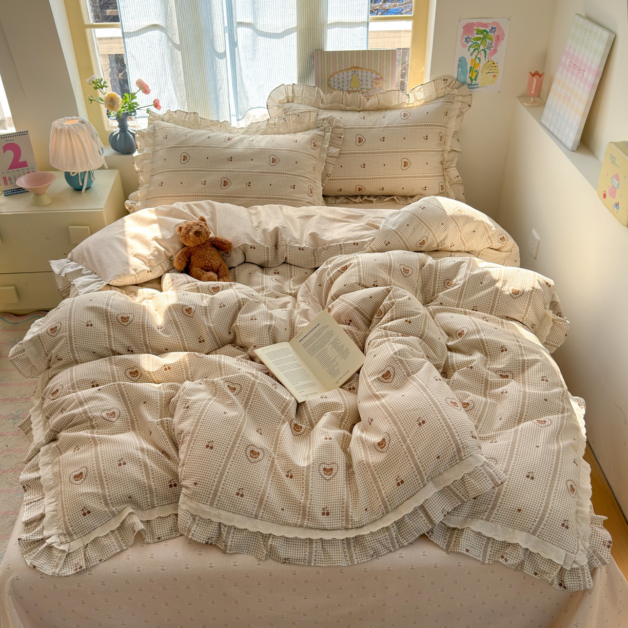 91家纺网 家纺一手货源 找家纺 乐童家纺 2026新款纯棉双层花边小清新系列四件套 熊熊相册