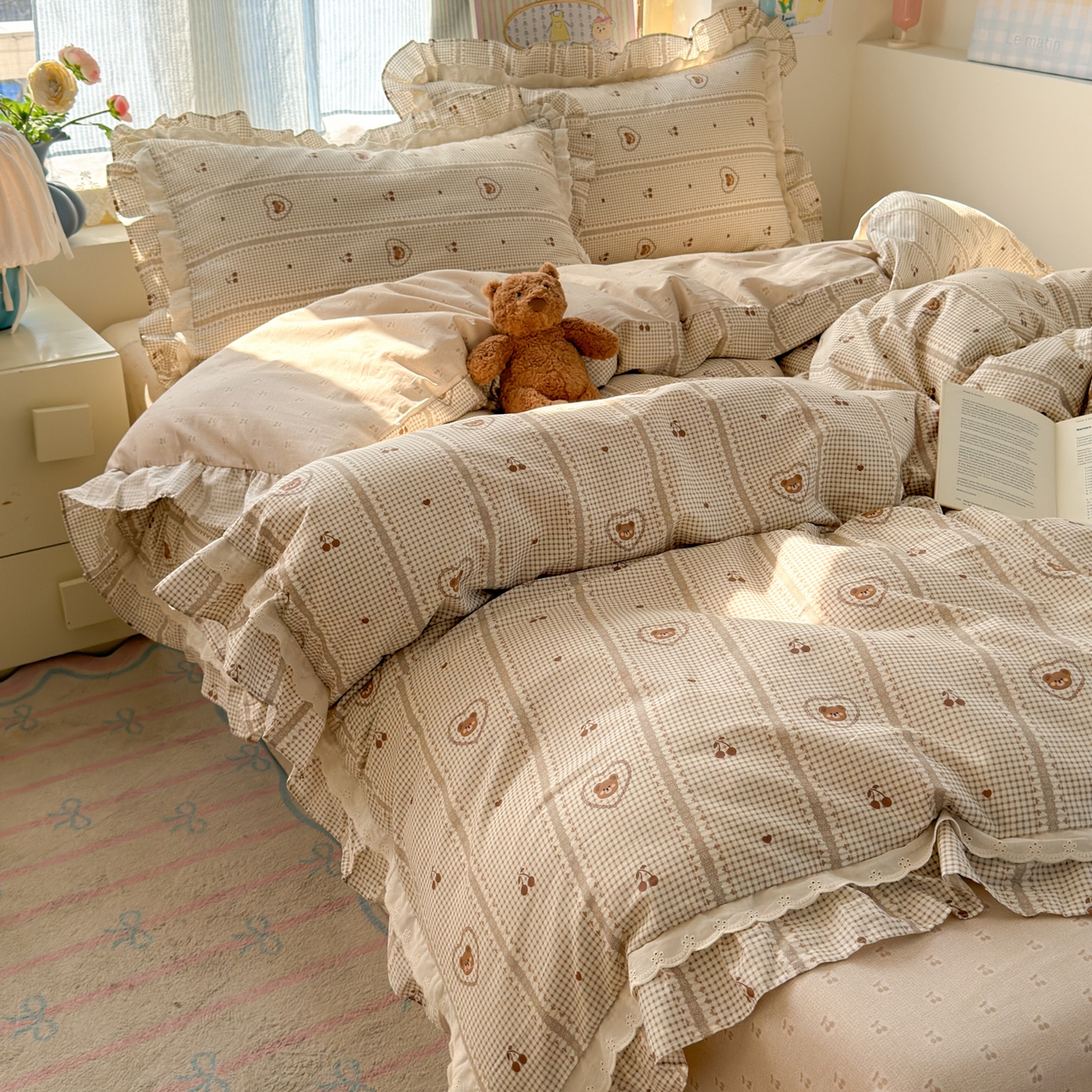 91家纺网 家纺一手货源 找家纺 乐童家纺 2026新款纯棉双层花边小清新系列四件套 熊熊相册