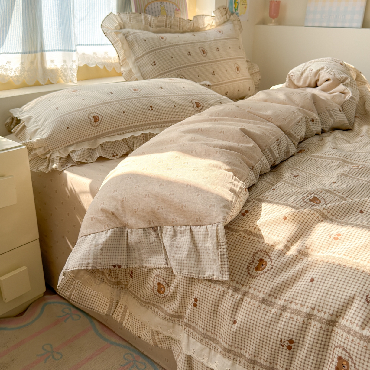 91家纺网 家纺一手货源 找家纺 乐童家纺 2026新款纯棉双层花边小清新系列四件套 熊熊相册