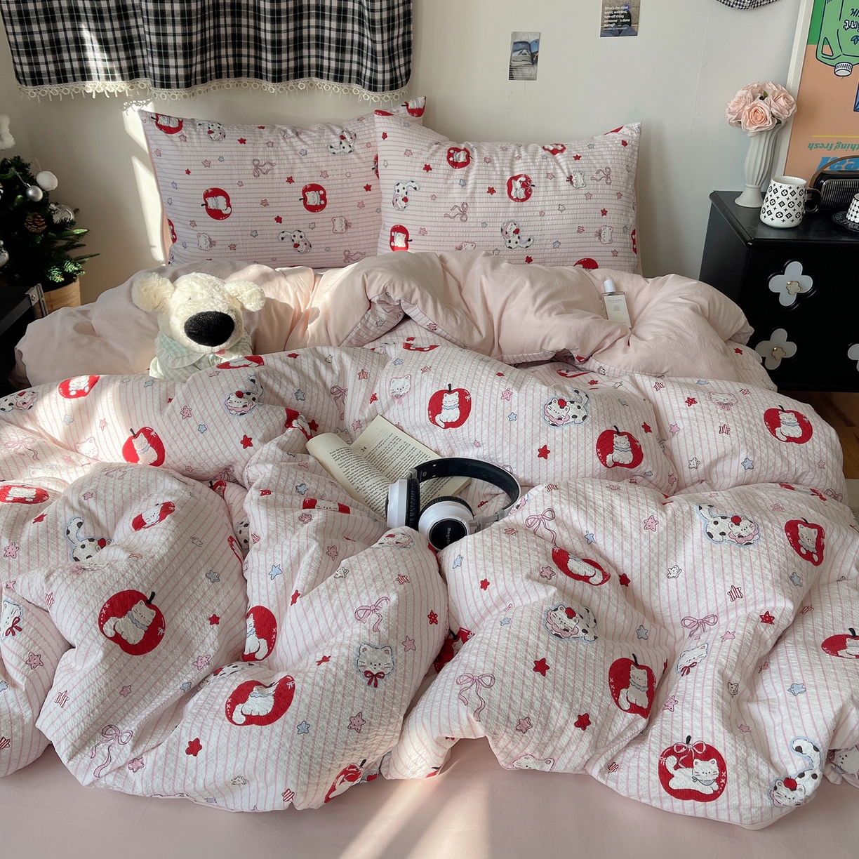 91家纺网 家纺一手货源 找家纺 沐芷 2026 高克重110g泡芙棉四件套A类床上用品被套宿舍床单三件套【提供买家秀】 苹果猫