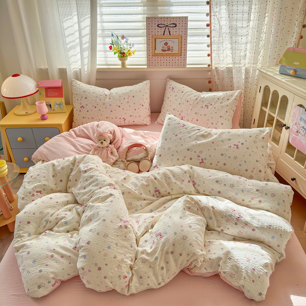 91家纺网 家纺一手货源 找家纺 （总）优承佳生活馆 2026新款卡通小清新风格高克重超柔软糯泡芙双层纱面料三件套四件套单被套系列 （提供买家秀）