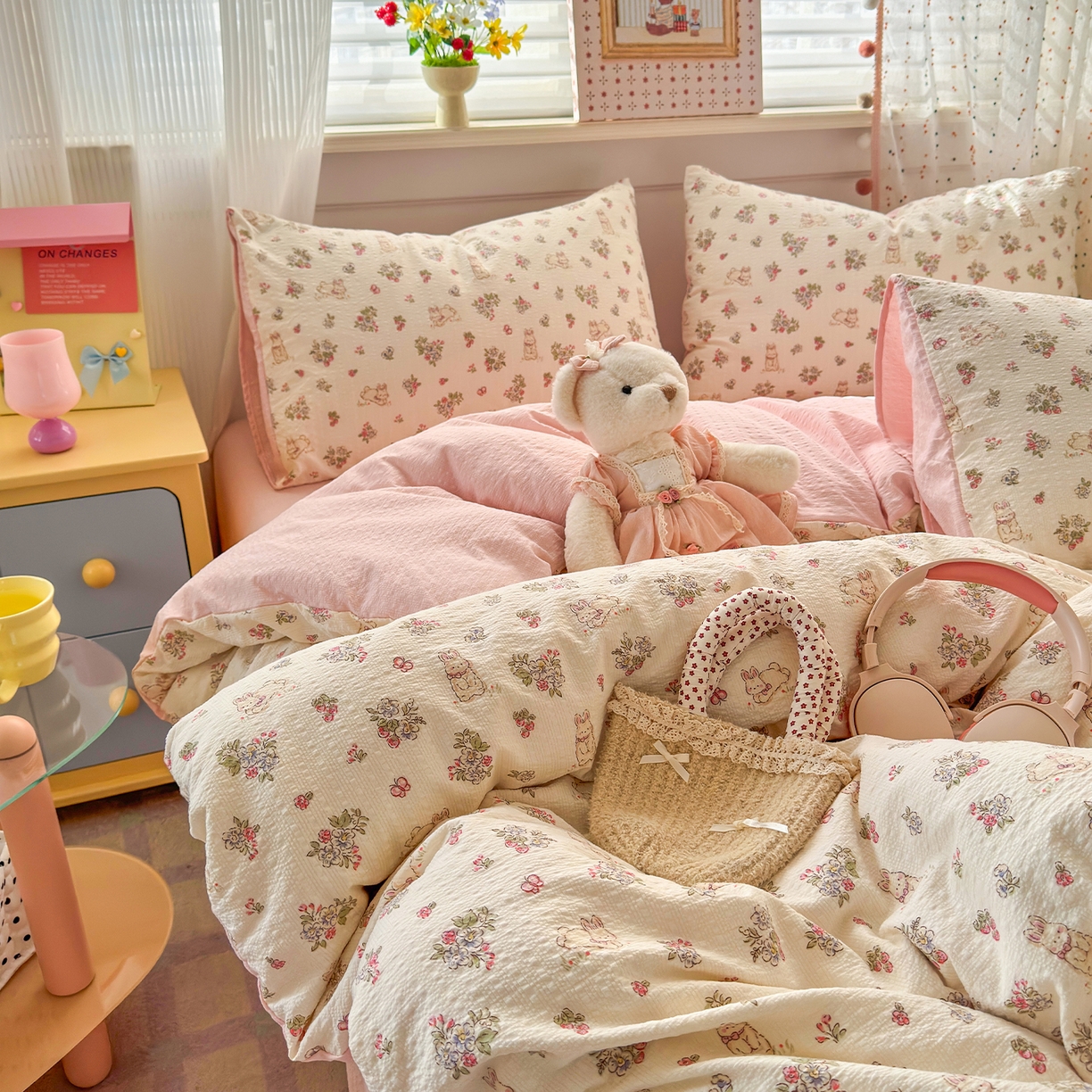 91家纺网 家纺一手货源 找家纺 优承佳生活馆 2026新款卡通小清新风格高克重超柔软糯泡芙双层纱面料三件套四件套单被套系列 （提供买家秀） 花间兔语