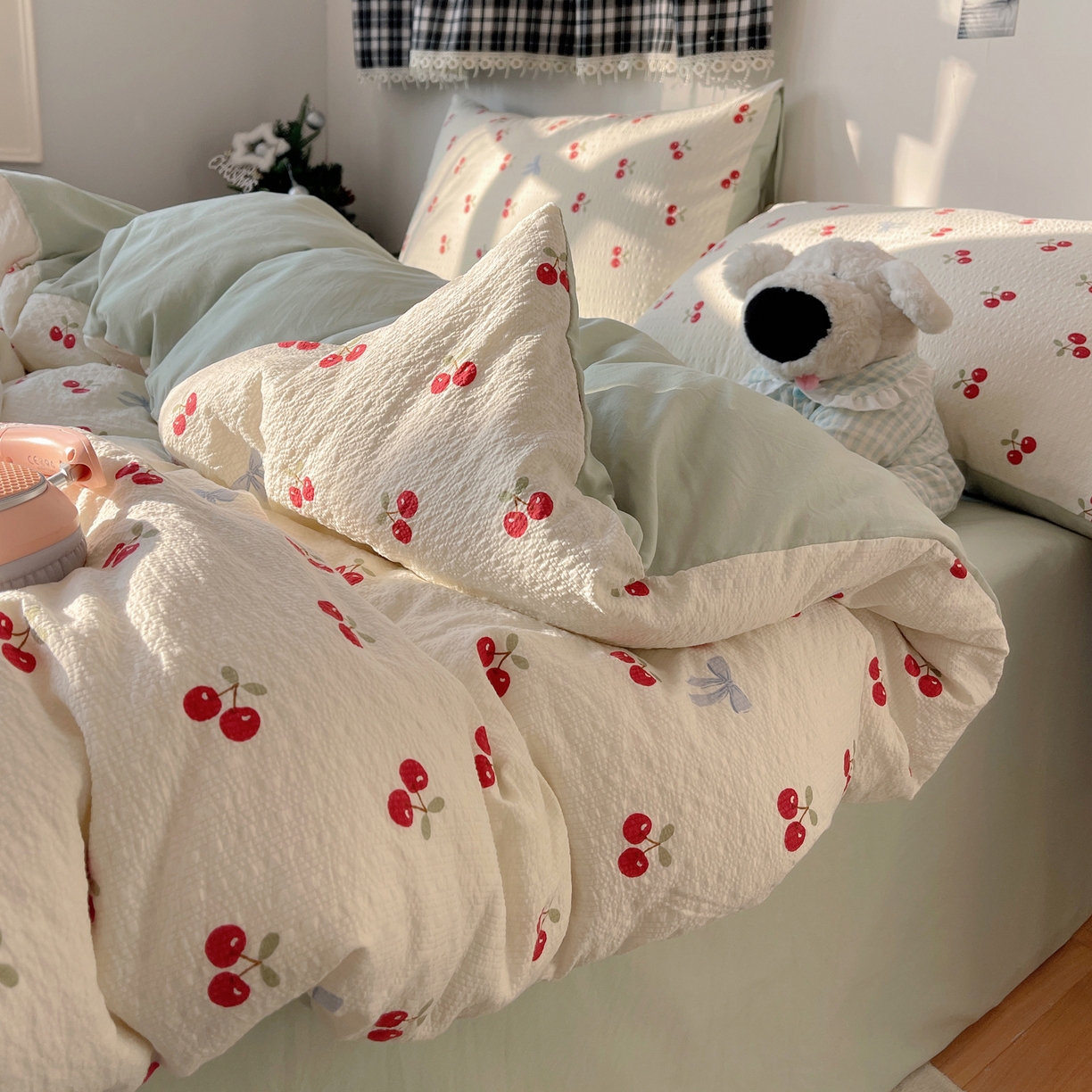 91家纺网 家纺一手货源 找家纺 沐芷 2026 高克重110g泡芙棉四件套A类床上用品被套宿舍床单三件套【提供买家秀】 樱桃笔记