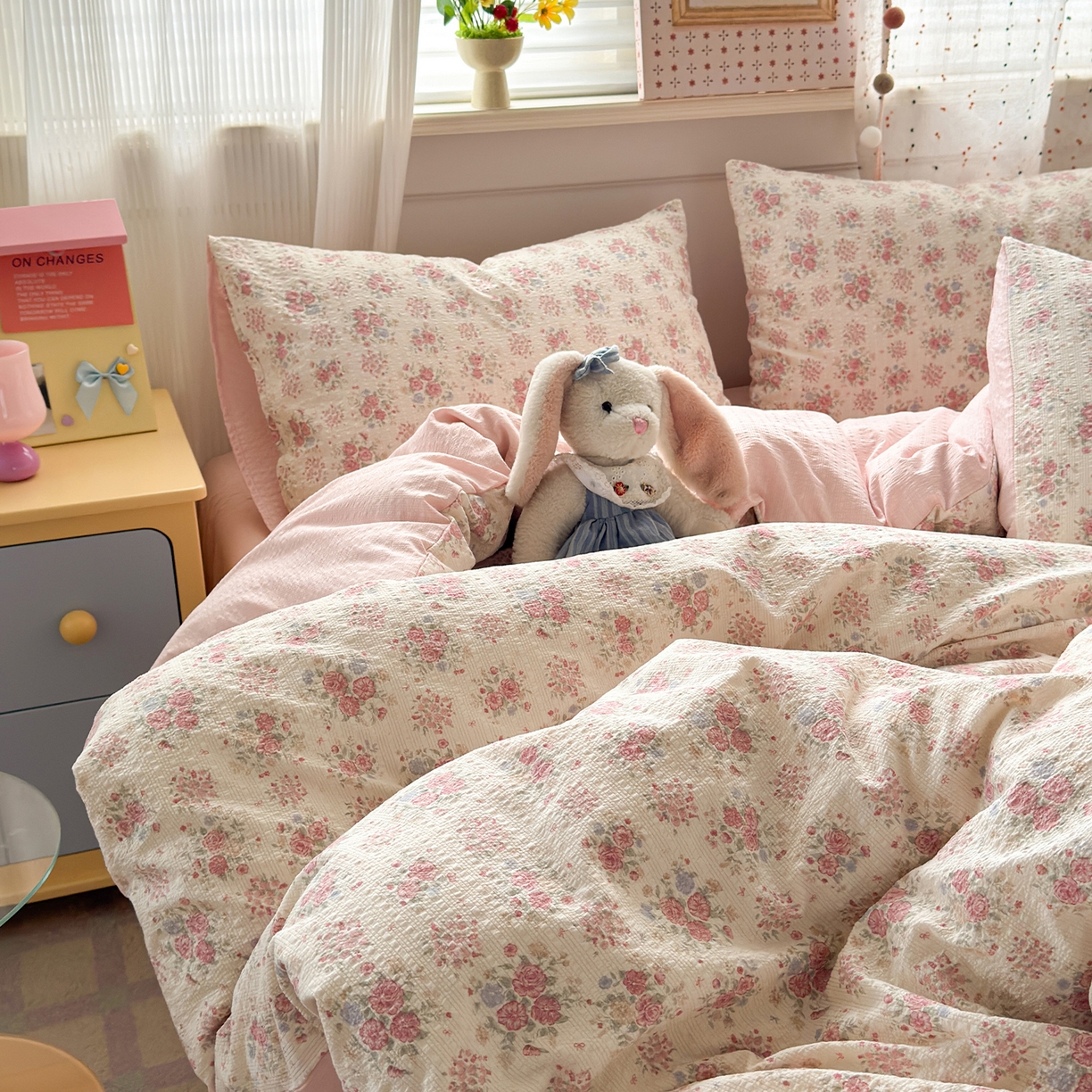 91家纺网 家纺一手货源 找家纺 优承佳生活馆 2026新款卡通小清新风格高克重超柔软糯泡芙双层纱面料三件套四件套单被套系列 （提供买家秀） 满满