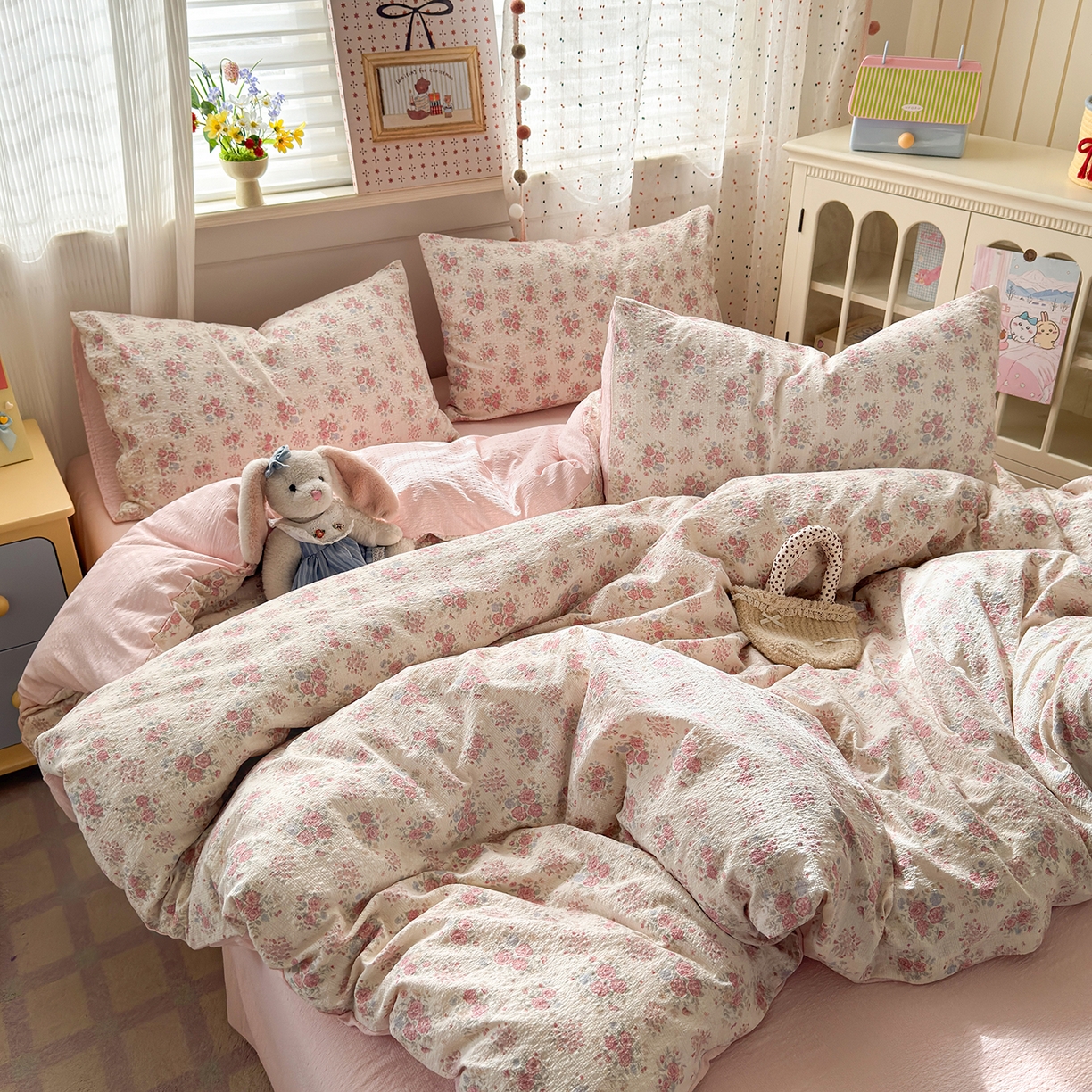91家纺网 家纺一手货源 找家纺 优承佳生活馆 2026新款卡通小清新风格高克重超柔软糯泡芙双层纱面料三件套四件套单被套系列 （提供买家秀） 满满