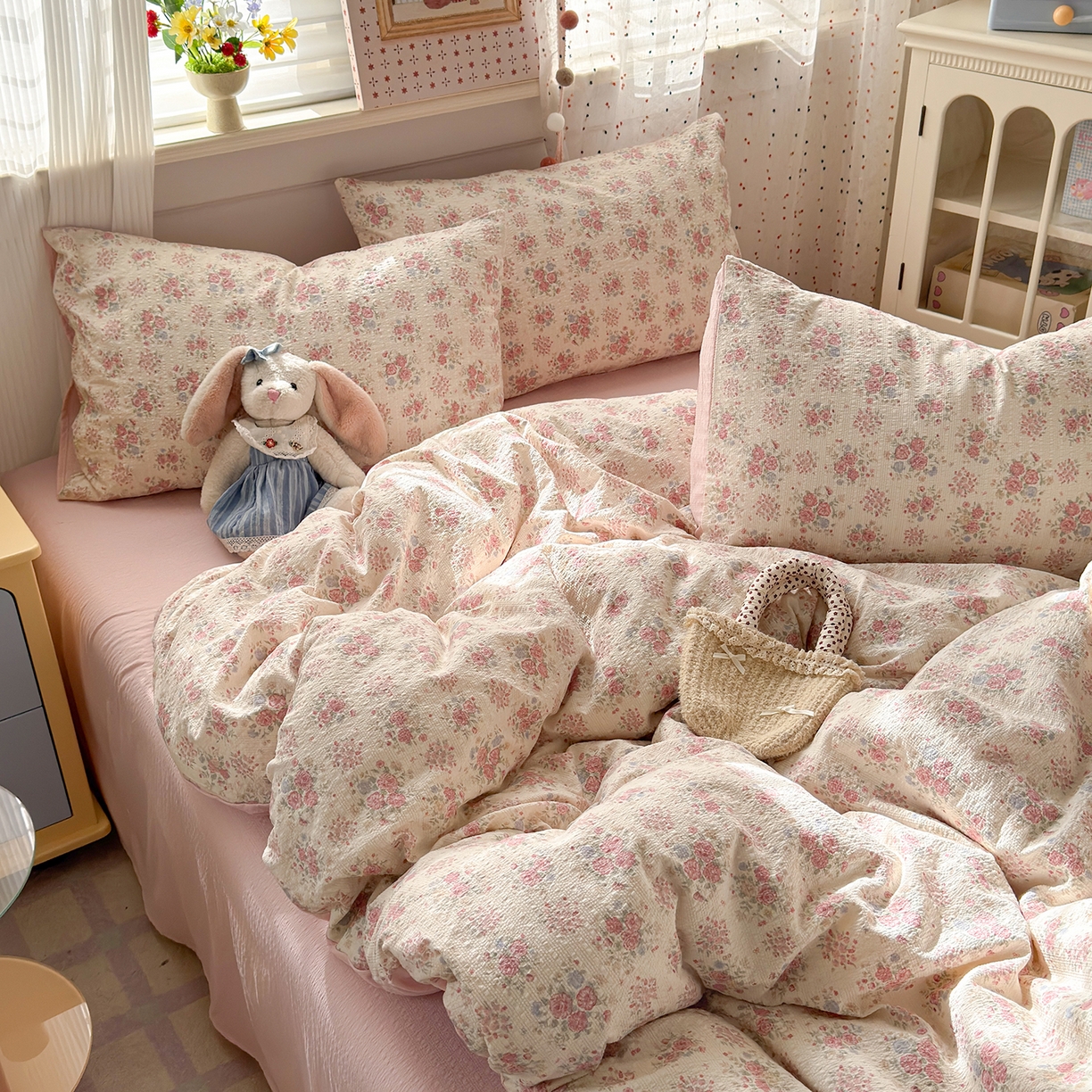 91家纺网 家纺一手货源 找家纺 优承佳生活馆 2026新款卡通小清新风格高克重超柔软糯泡芙双层纱面料三件套四件套单被套系列 （提供买家秀） 满满